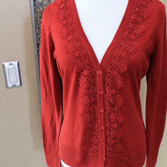 Semantiks Persian Red V Neck, Lace Collar, Button Down Cardigan. - Picture 3 of 5
